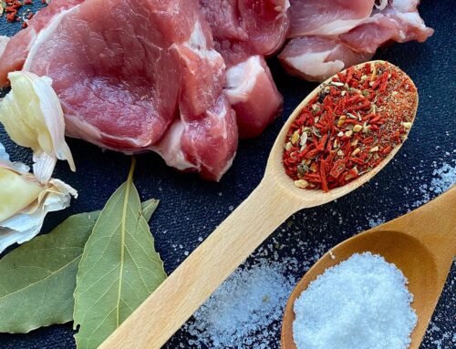 كيفية استخدام التوابل لتقليل الملح والدهون في الأكل