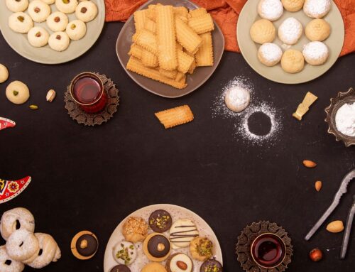 تزيين مائدة العيد: لمسة جمالية تضفي البهجة على الاحتفال